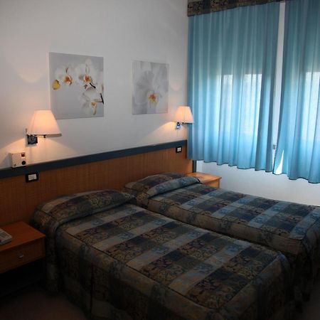 Albergo Rossella Castiglione della Pescaia Bilik gambar